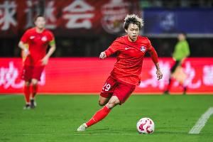 中超5连败&将战国安！足球报：梅州客家正在苦练防守，争取拿分
