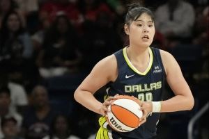 段冉：李月汝今天给杨瀚森打了样 如果小杨能场均10+15就相当棒了